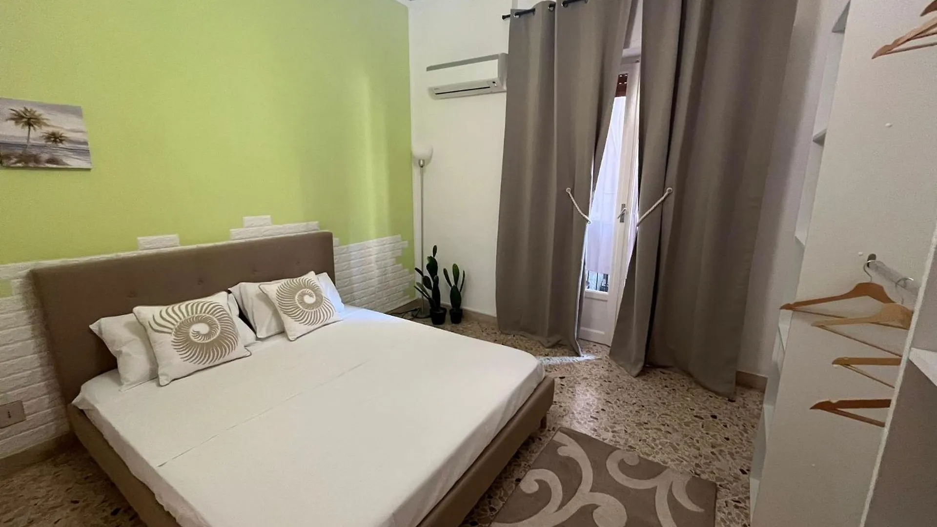 Casa Dei Nonni Di Yuri Panzió Palermo 0*,  Olaszország