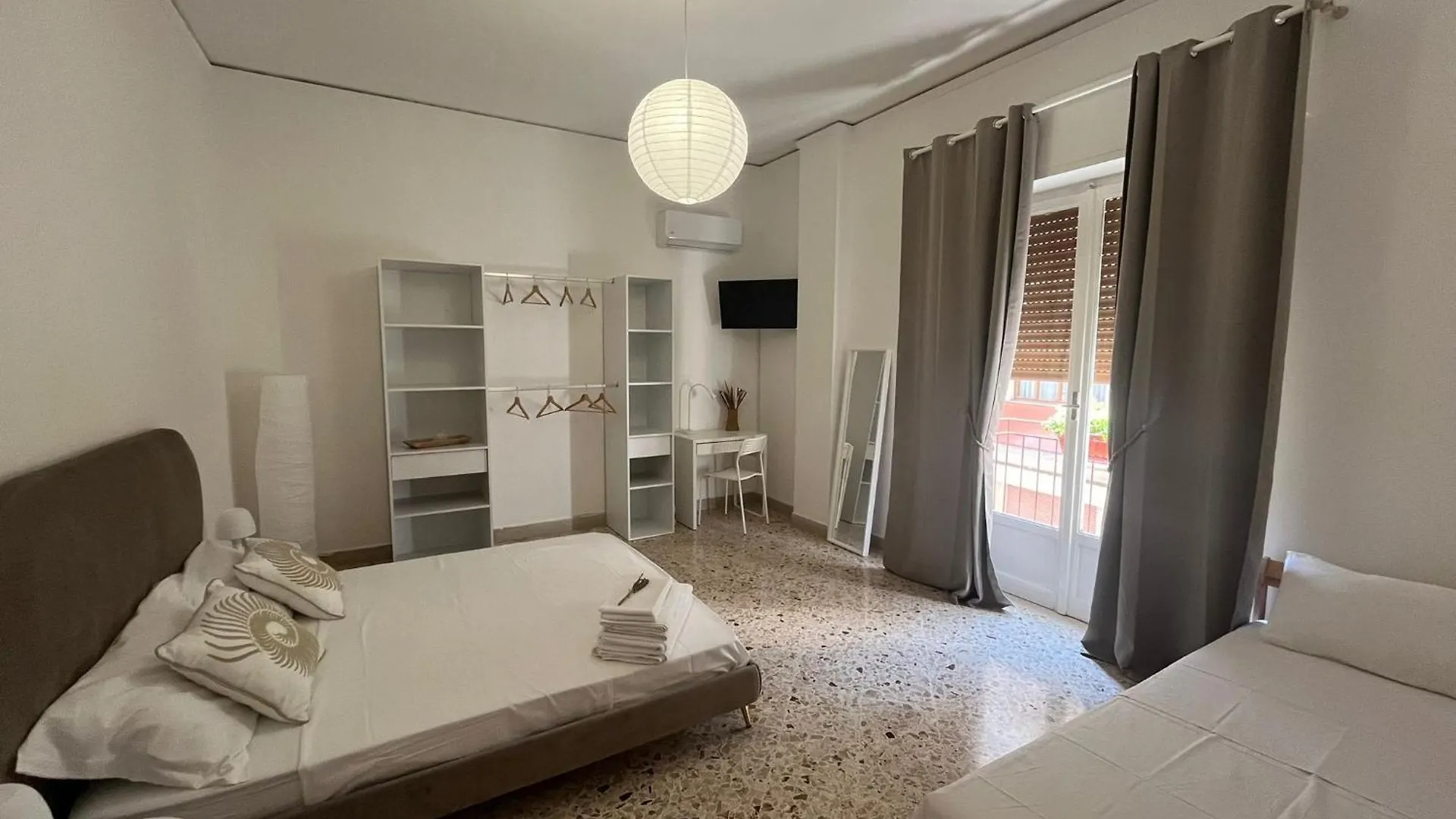 Casa Dei Nonni Di Yuri Panzió Palermo